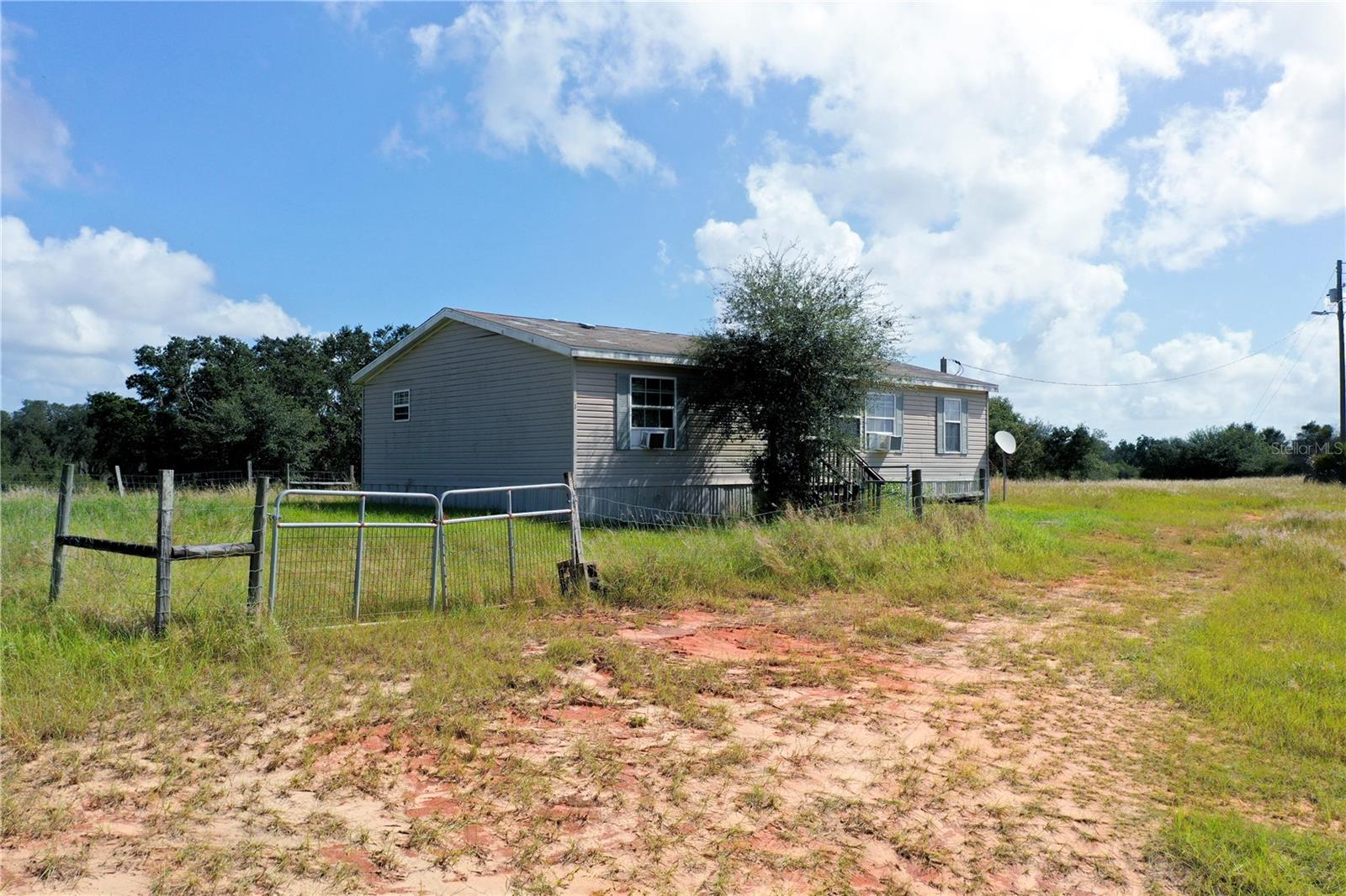 Image 16 of 29 For 643 Fazzini Road