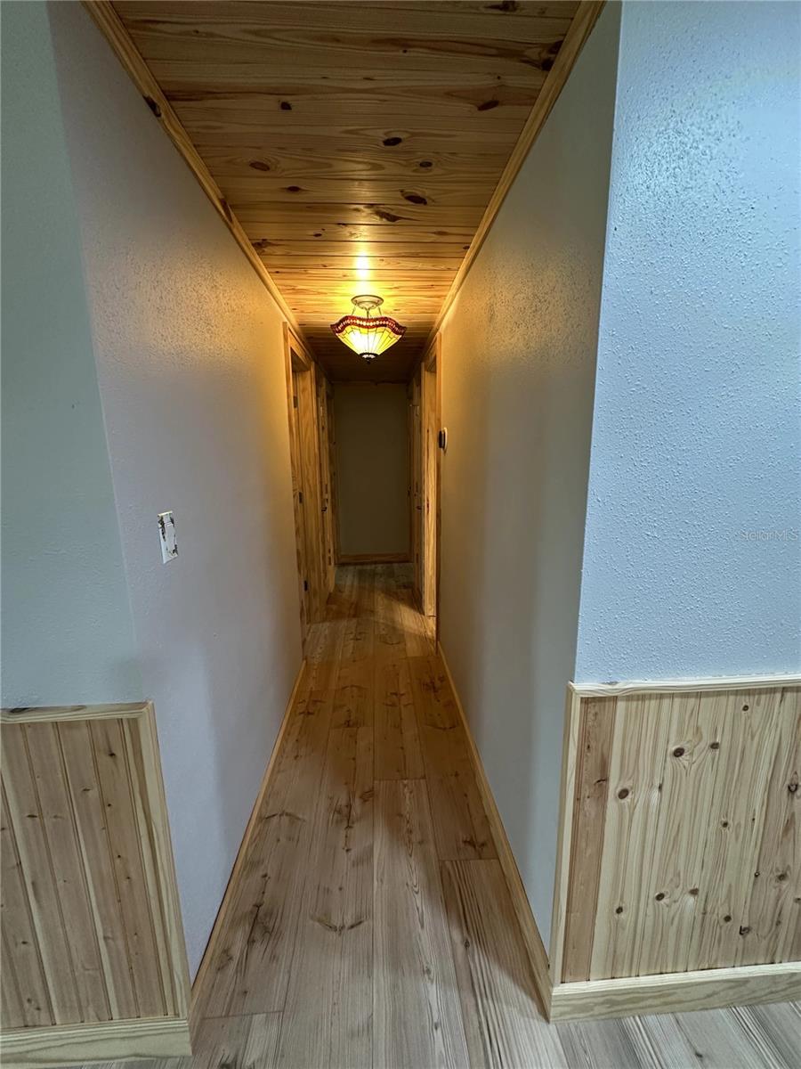 Image 17 of 50 For 111 Springdale Road