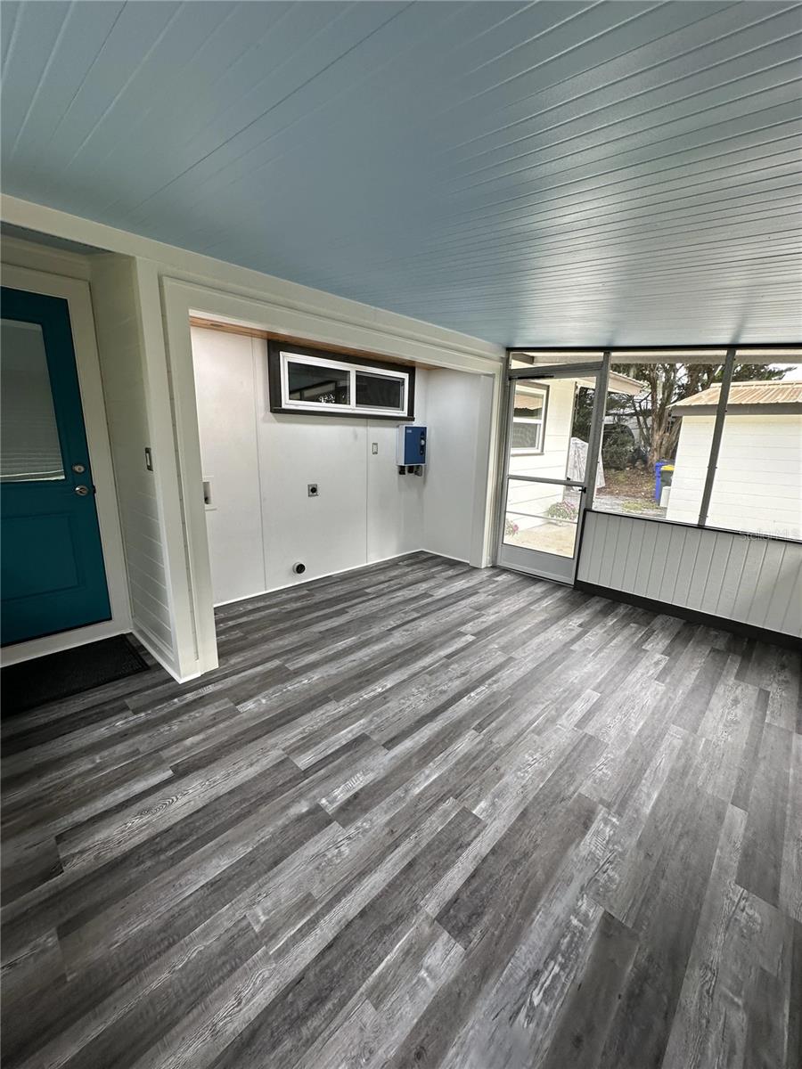 Image 2 of 50 For 111 Springdale Road