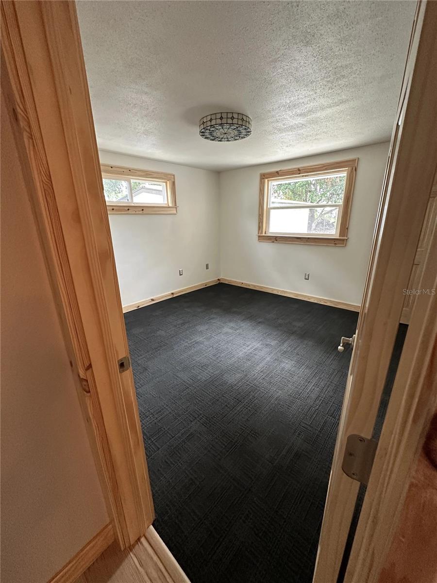 Image 21 of 50 For 111 Springdale Road