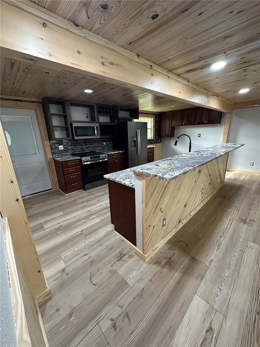 Image 7 of 50 For 111 Springdale Road