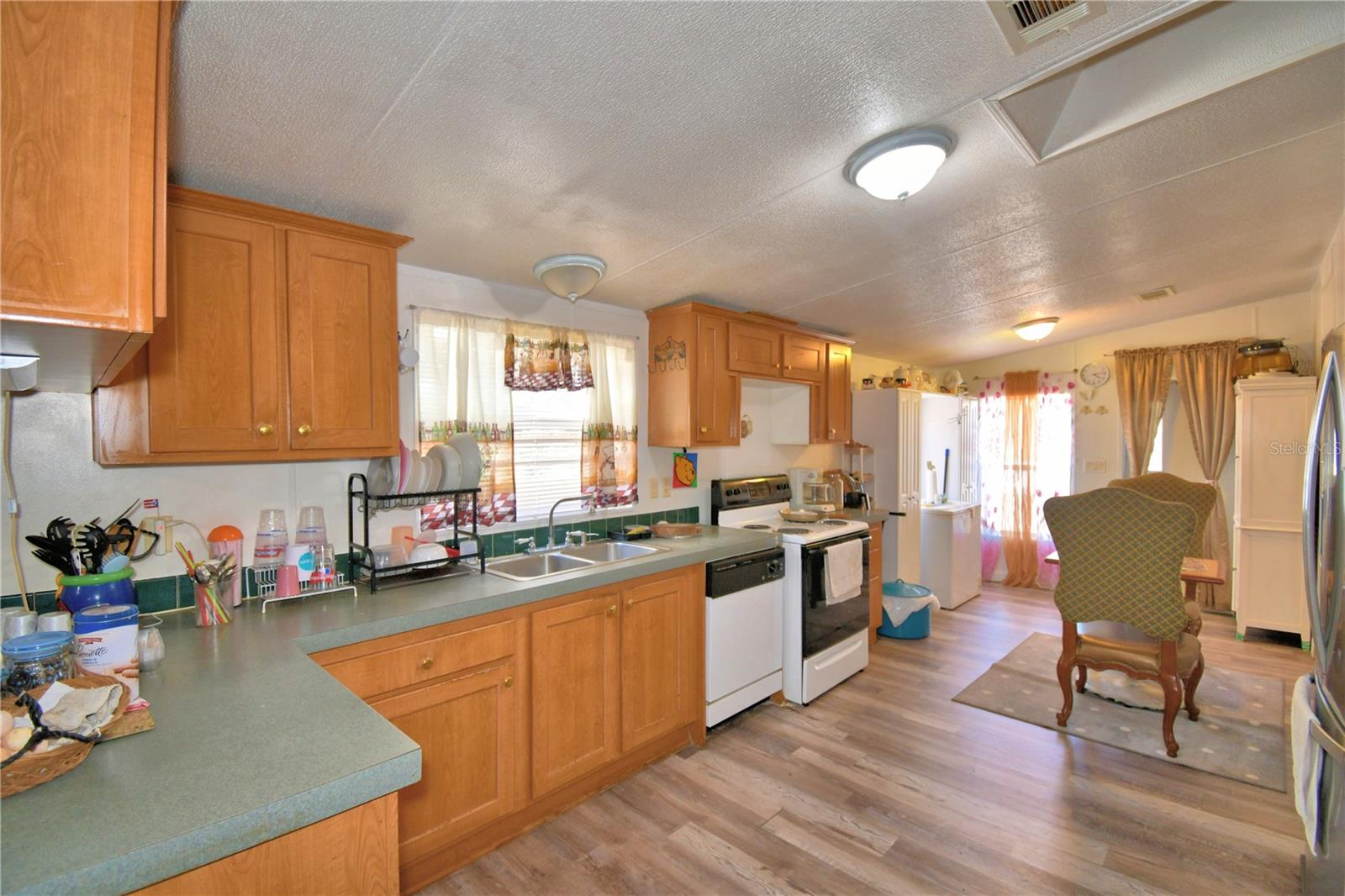 Image 54 of 100 For 715 Fazzini Road