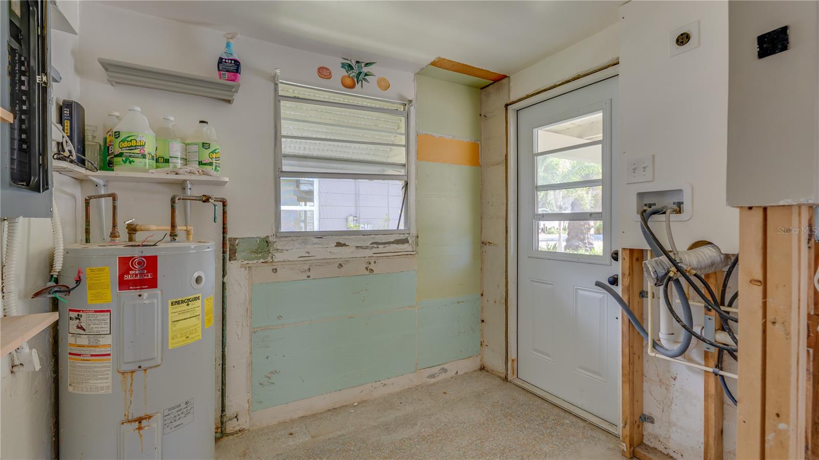 Image 17 of 34 For 13313 2nd Street E