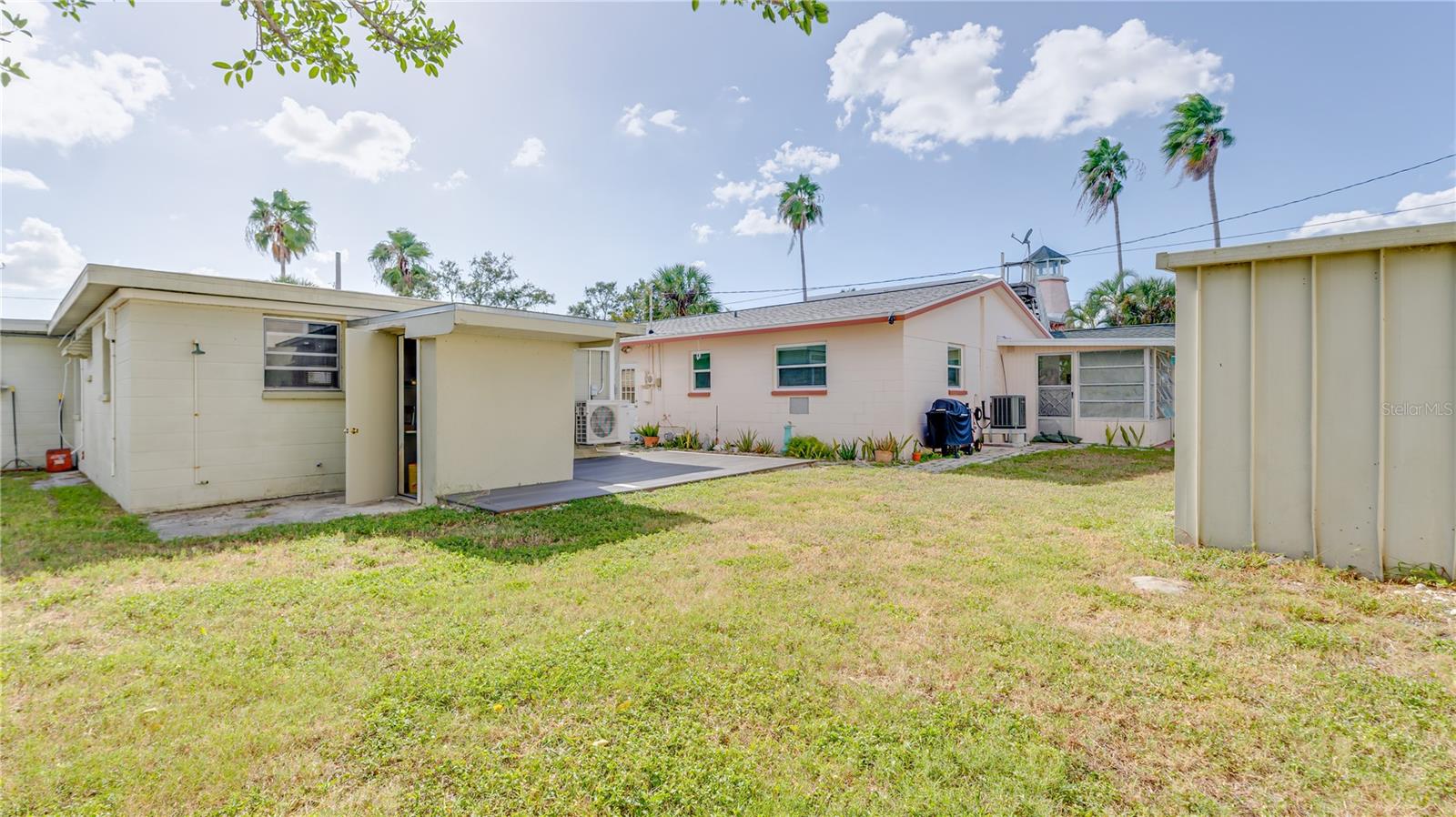 Image 23 of 34 For 13313 2nd Street E