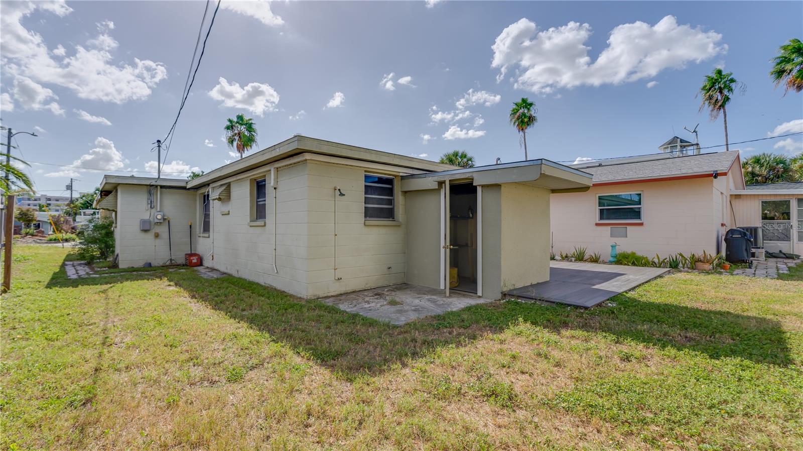 Image 24 of 34 For 13313 2nd Street E