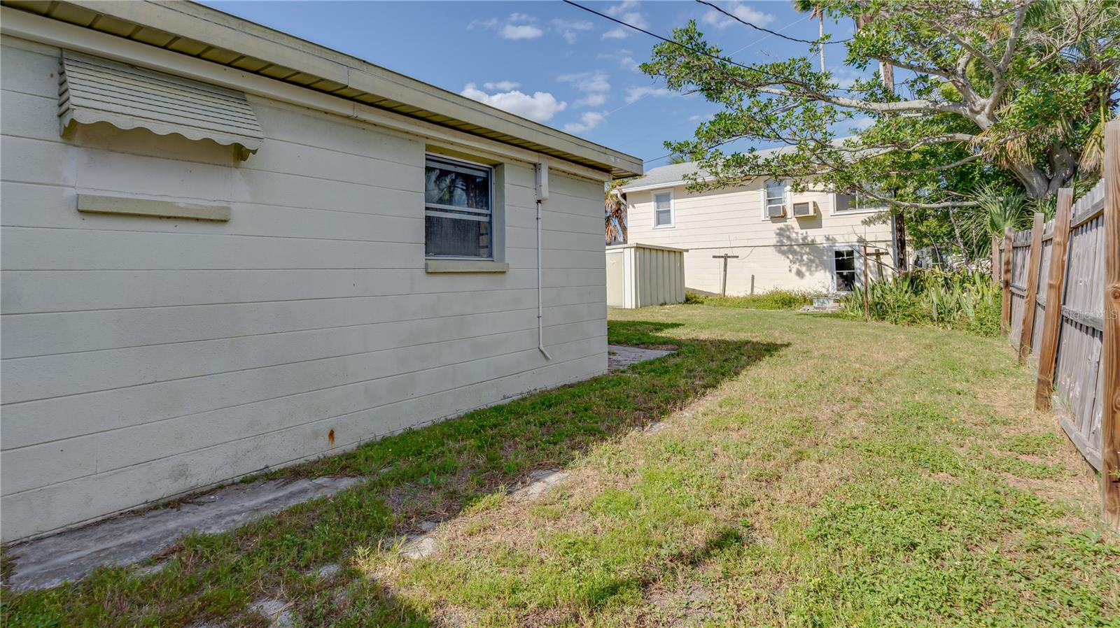 Image 26 of 34 For 13313 2nd Street E