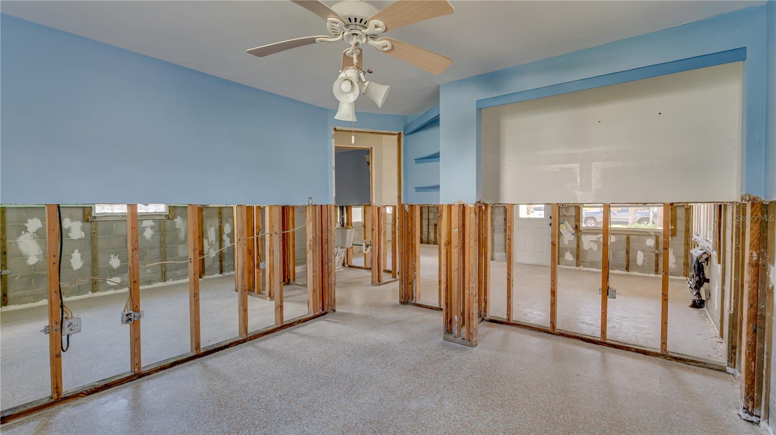 Image 8 of 34 For 13313 2nd Street E