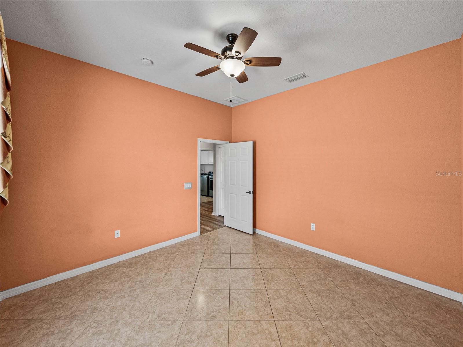 Image 39 of 94 For 4004 Sable Loop Drive