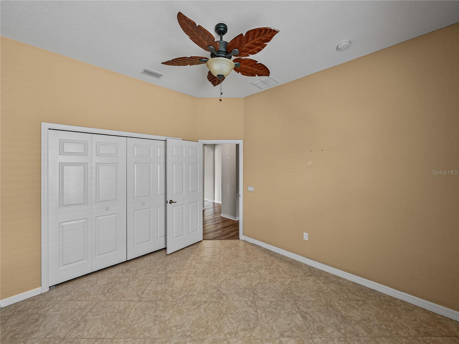 Image 41 of 94 For 4004 Sable Loop Drive