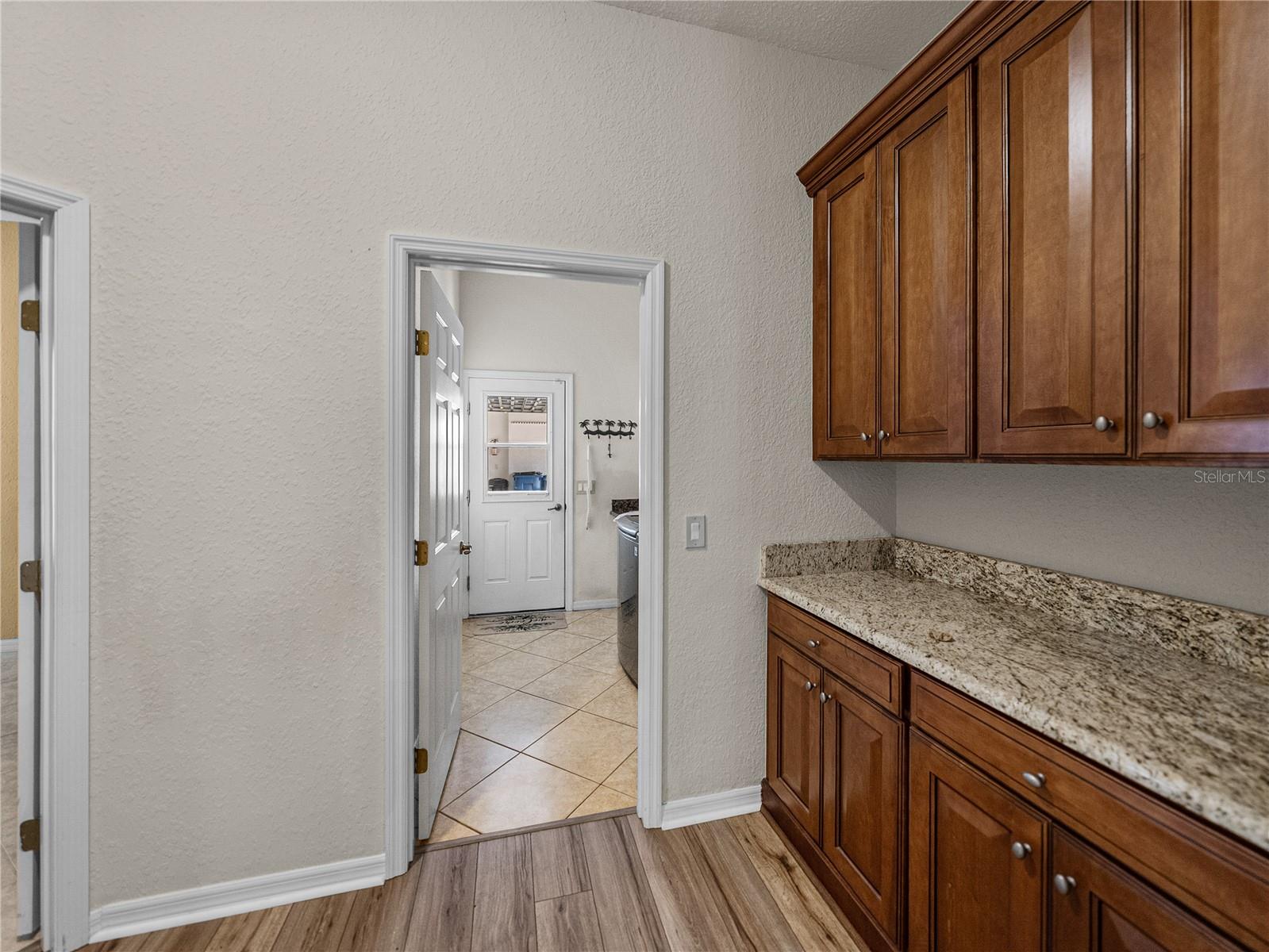 Image 45 of 94 For 4004 Sable Loop Drive
