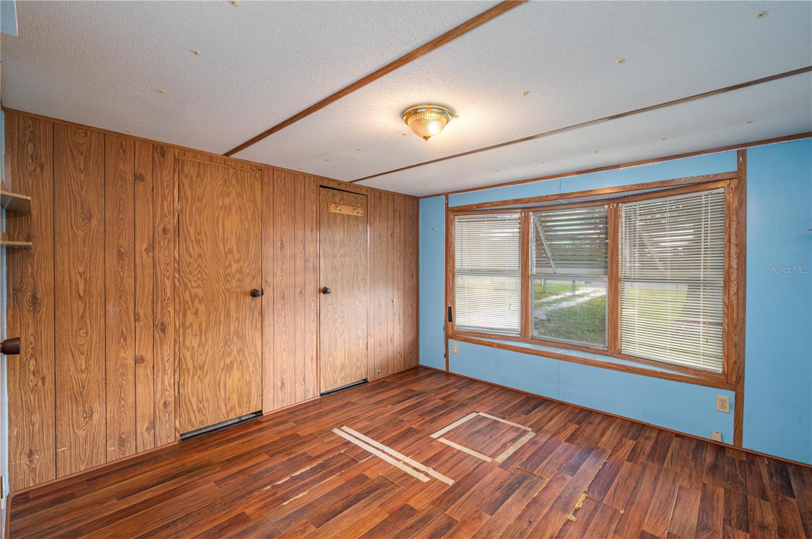 Image 18 of 32 For 111 Vaughn Road