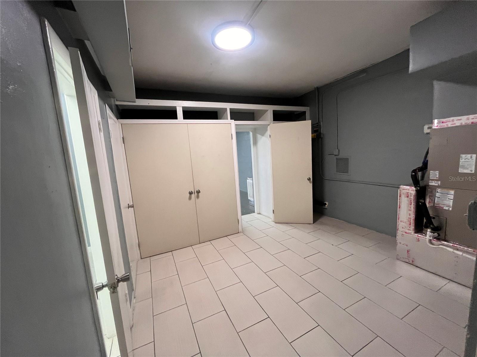 Image 12 of 18 For 324 4th Street Nw