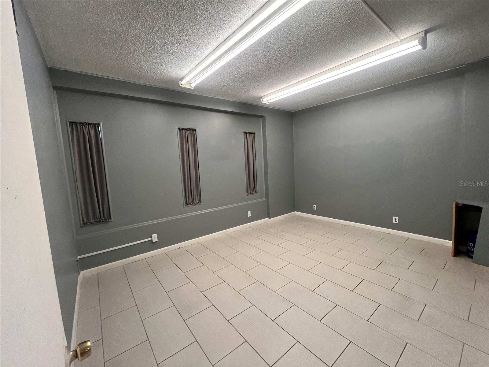 Image 6 of 18 For 324 4th Street Nw