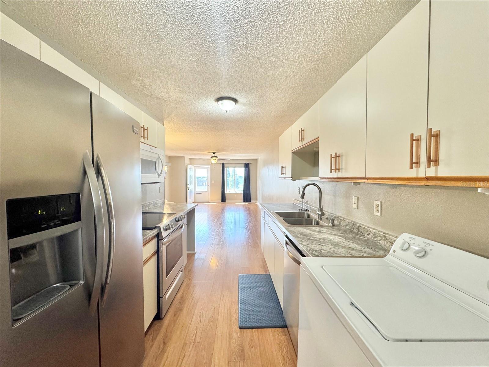 Image 11 of 48 For 398 Winter Ridge Boulevard 398