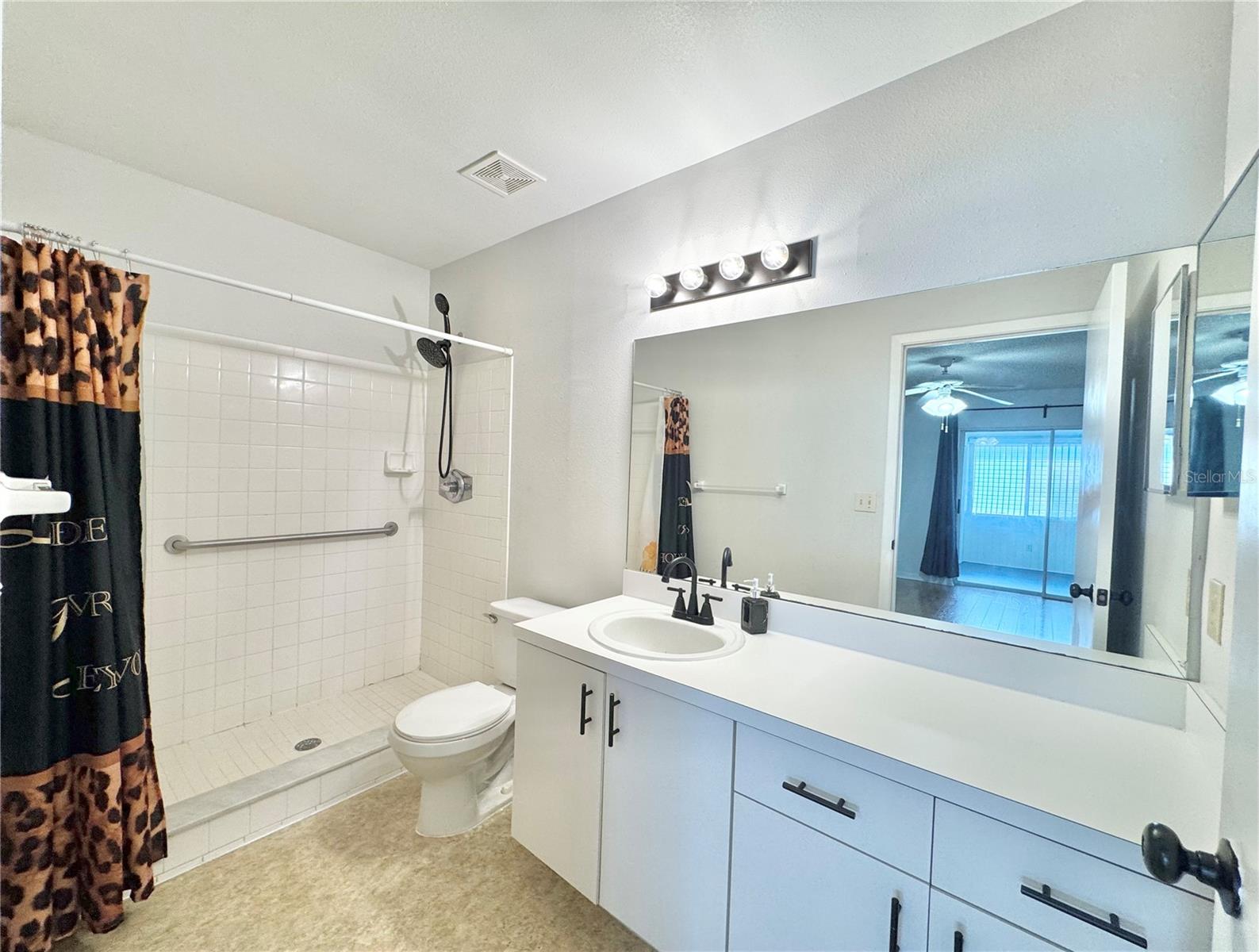 Image 19 of 48 For 398 Winter Ridge Boulevard 398