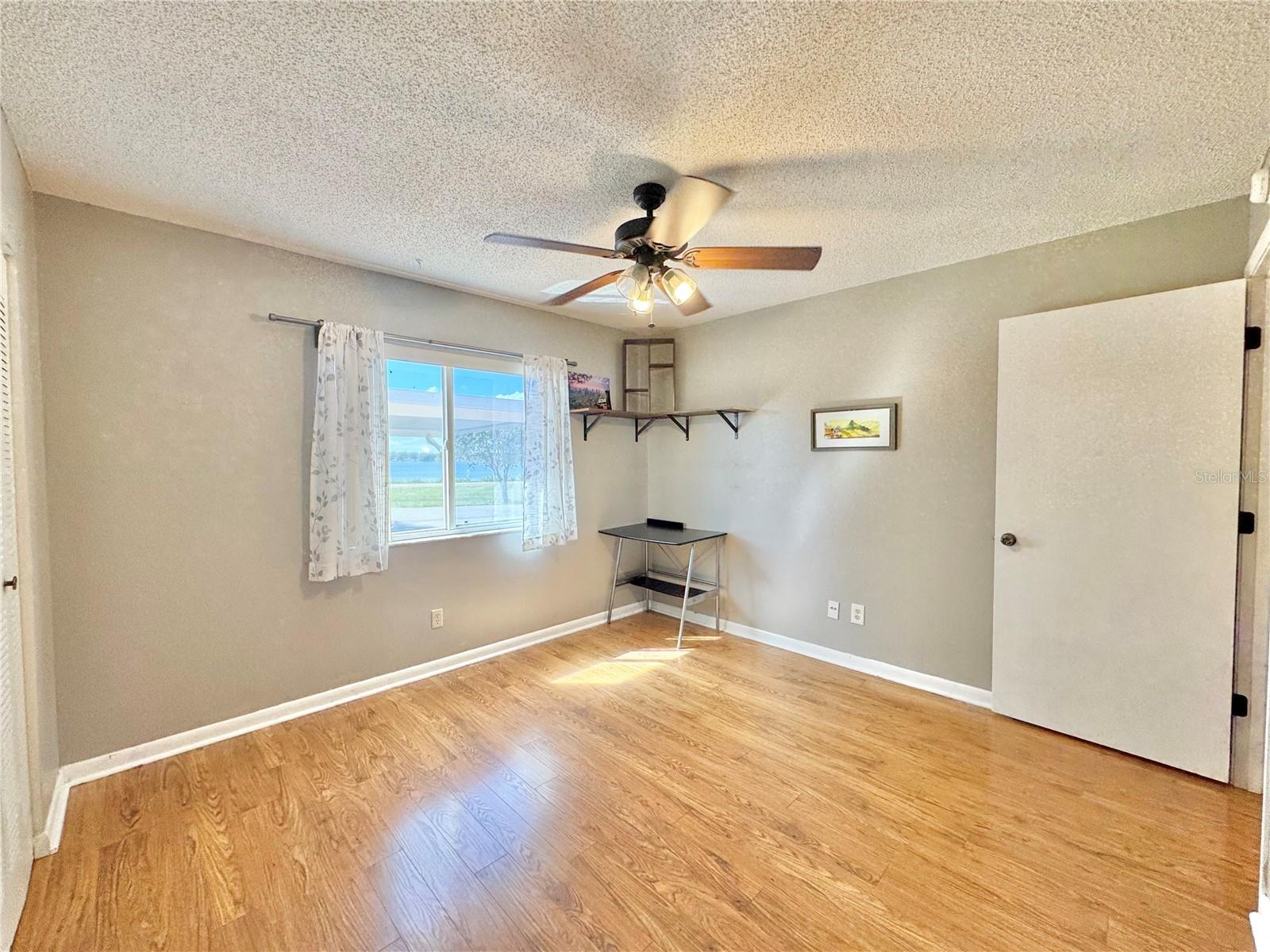 Image 22 of 48 For 398 Winter Ridge Boulevard 398