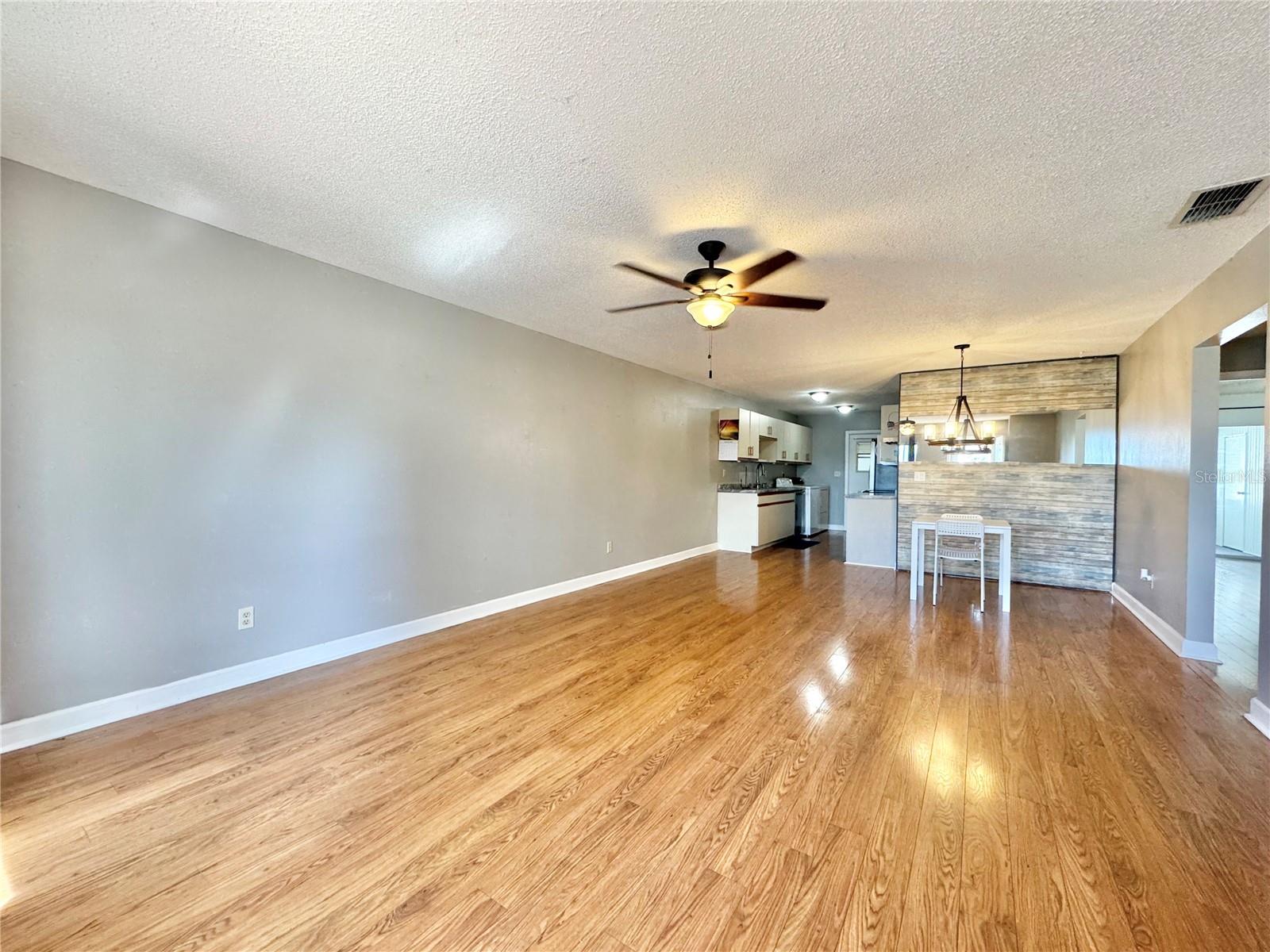 Image 3 of 48 For 398 Winter Ridge Boulevard 398