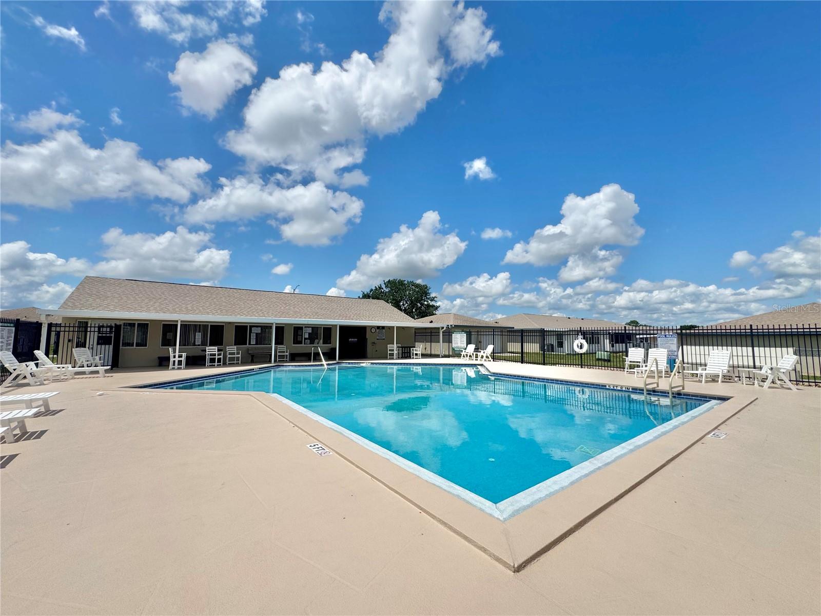 Image 33 of 48 For 398 Winter Ridge Boulevard 398