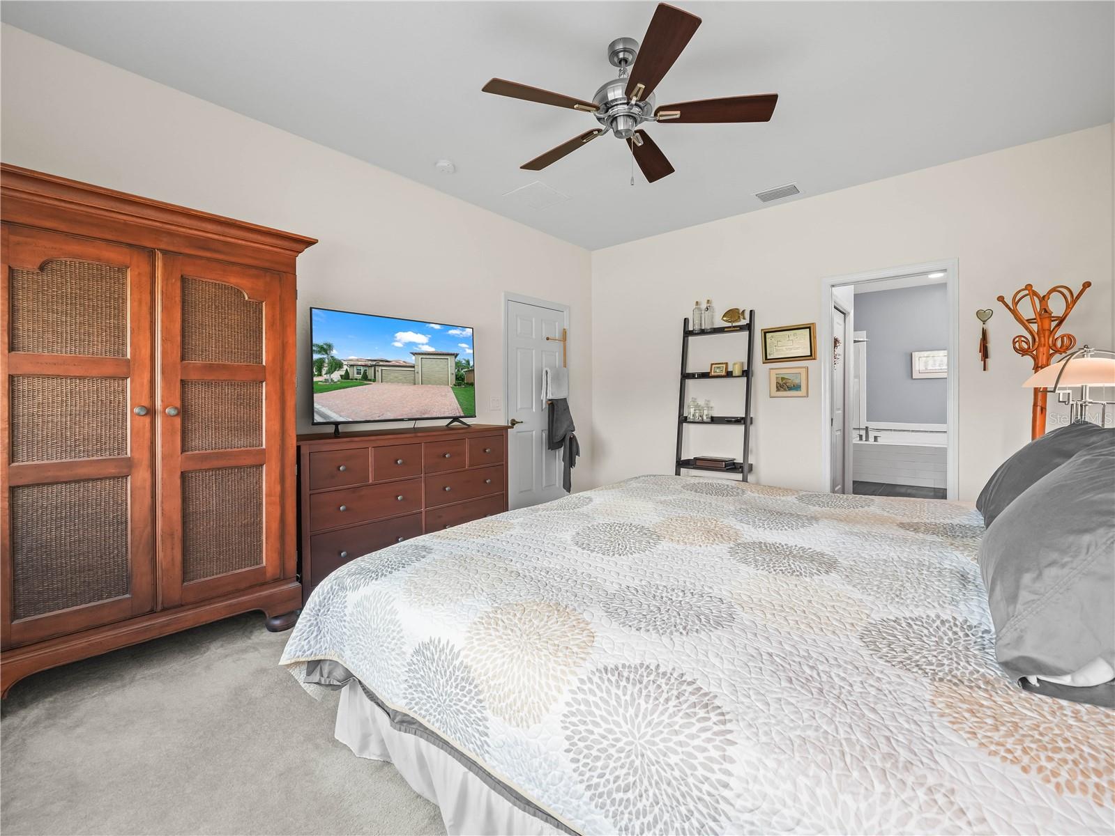 Image 14 of 73 For 3829 Litchfield Loop