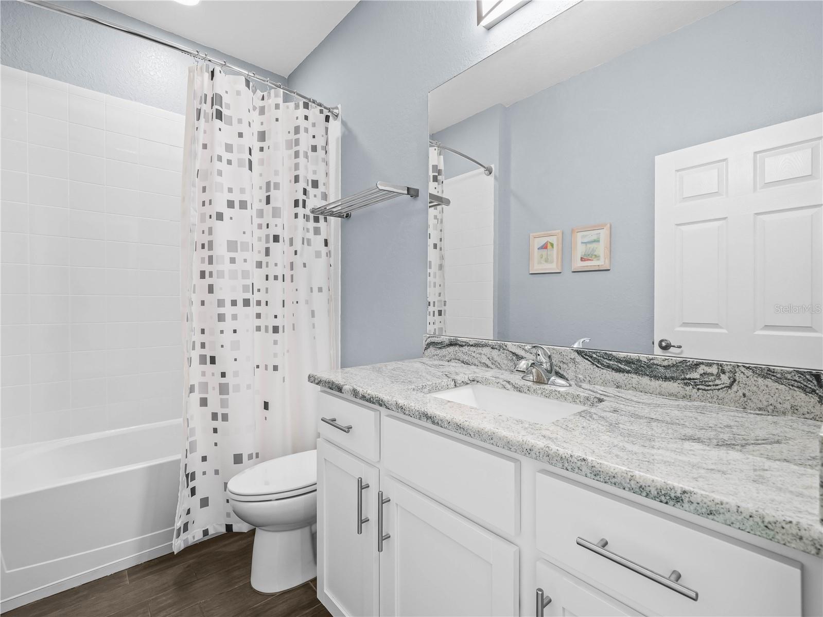 Image 21 of 73 For 3829 Litchfield Loop