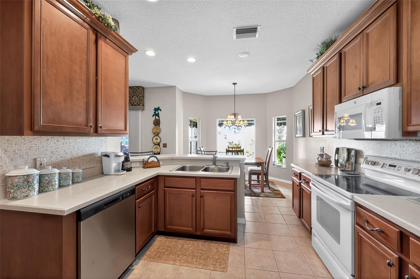 Image 7 of 40 For 4111 Muirfield Loop