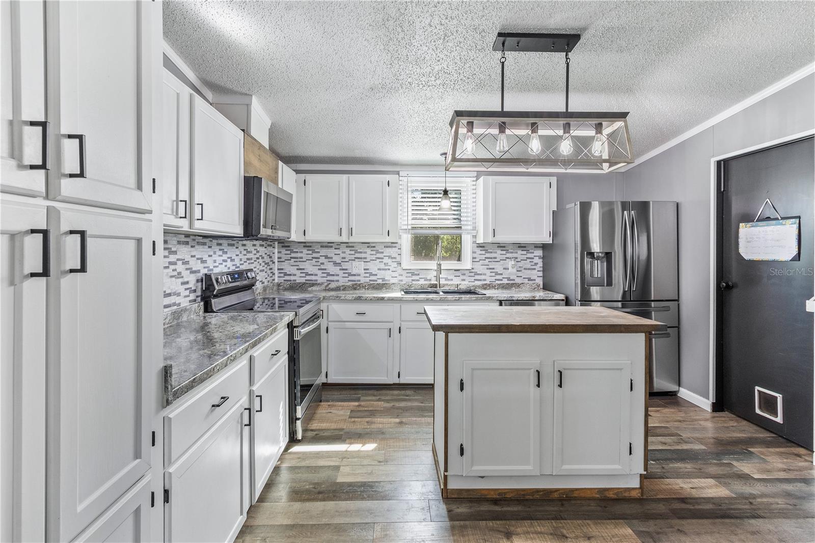 Image 17 of 40 For 10371 Rachel Cherie Drive