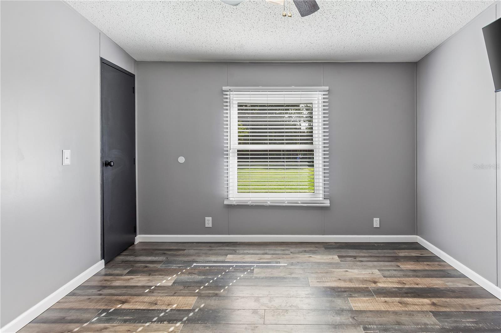 Image 21 of 40 For 10371 Rachel Cherie Drive