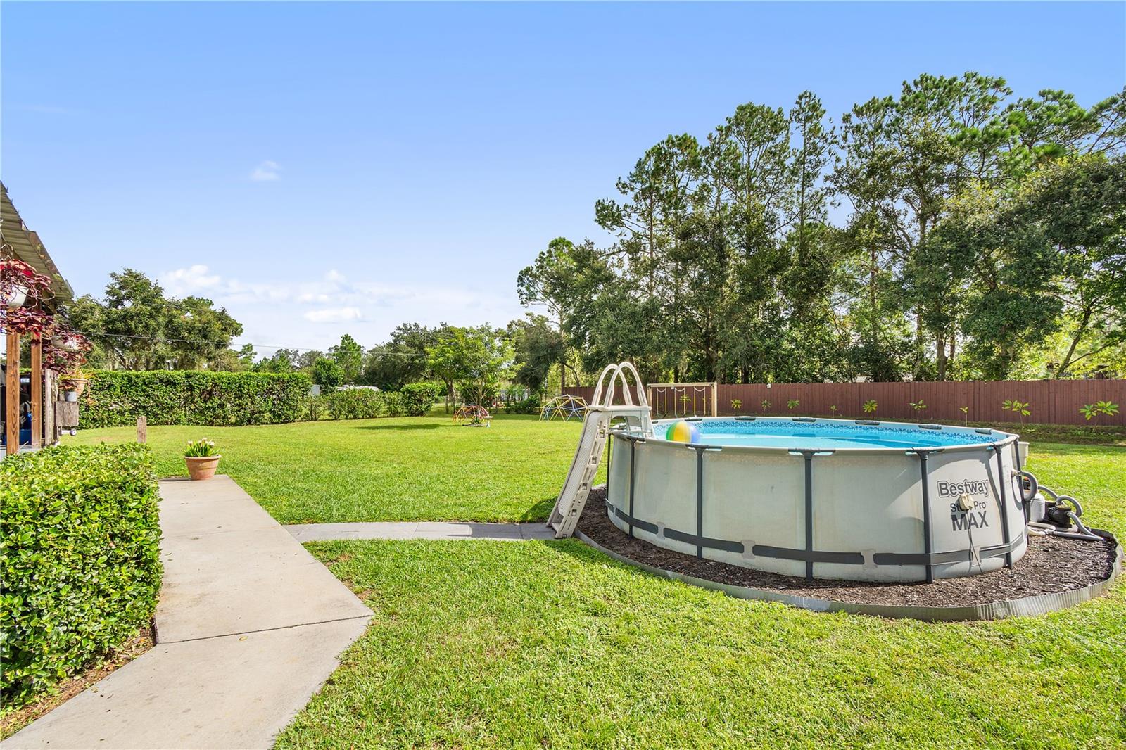 Image 27 of 40 For 10371 Rachel Cherie Drive