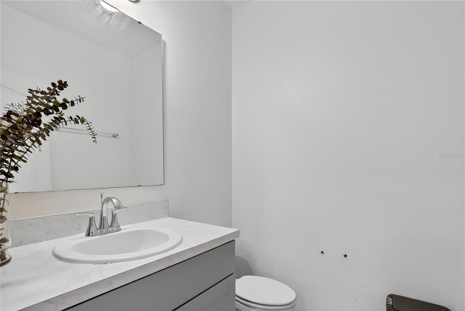 Image 10 of 21 For 196 Albany Drive