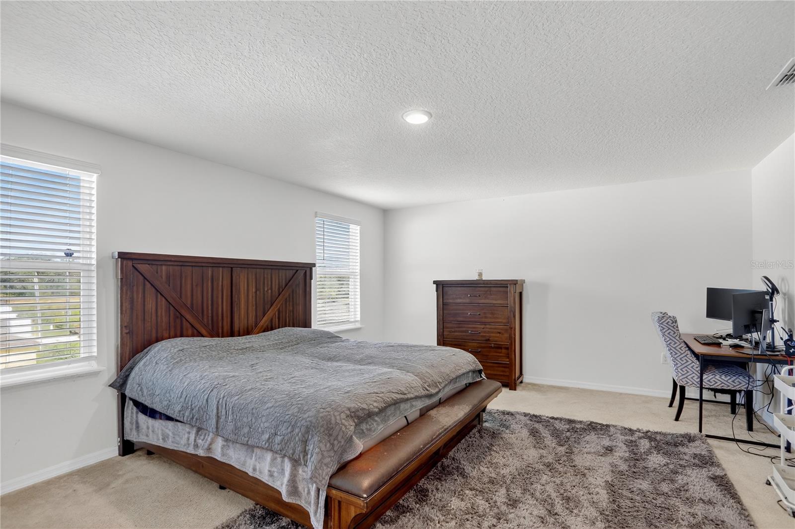 Image 12 of 21 For 196 Albany Drive