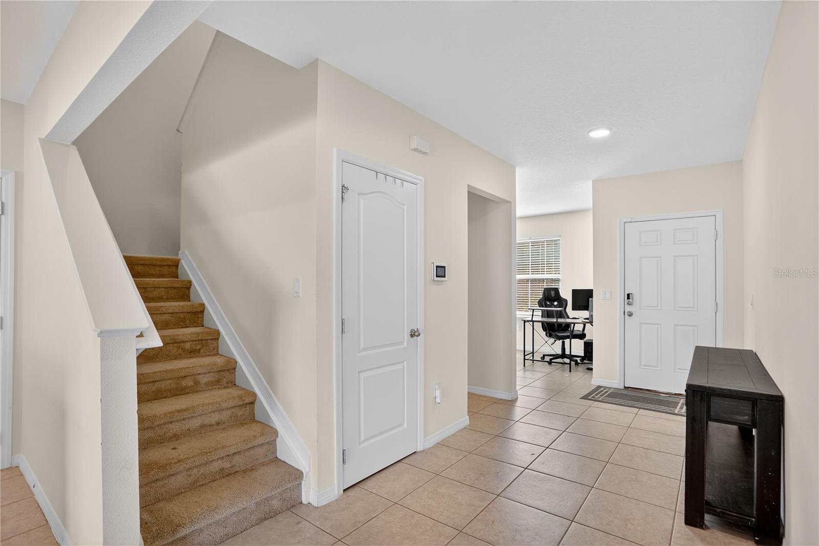 Image 4 of 21 For 196 Albany Drive