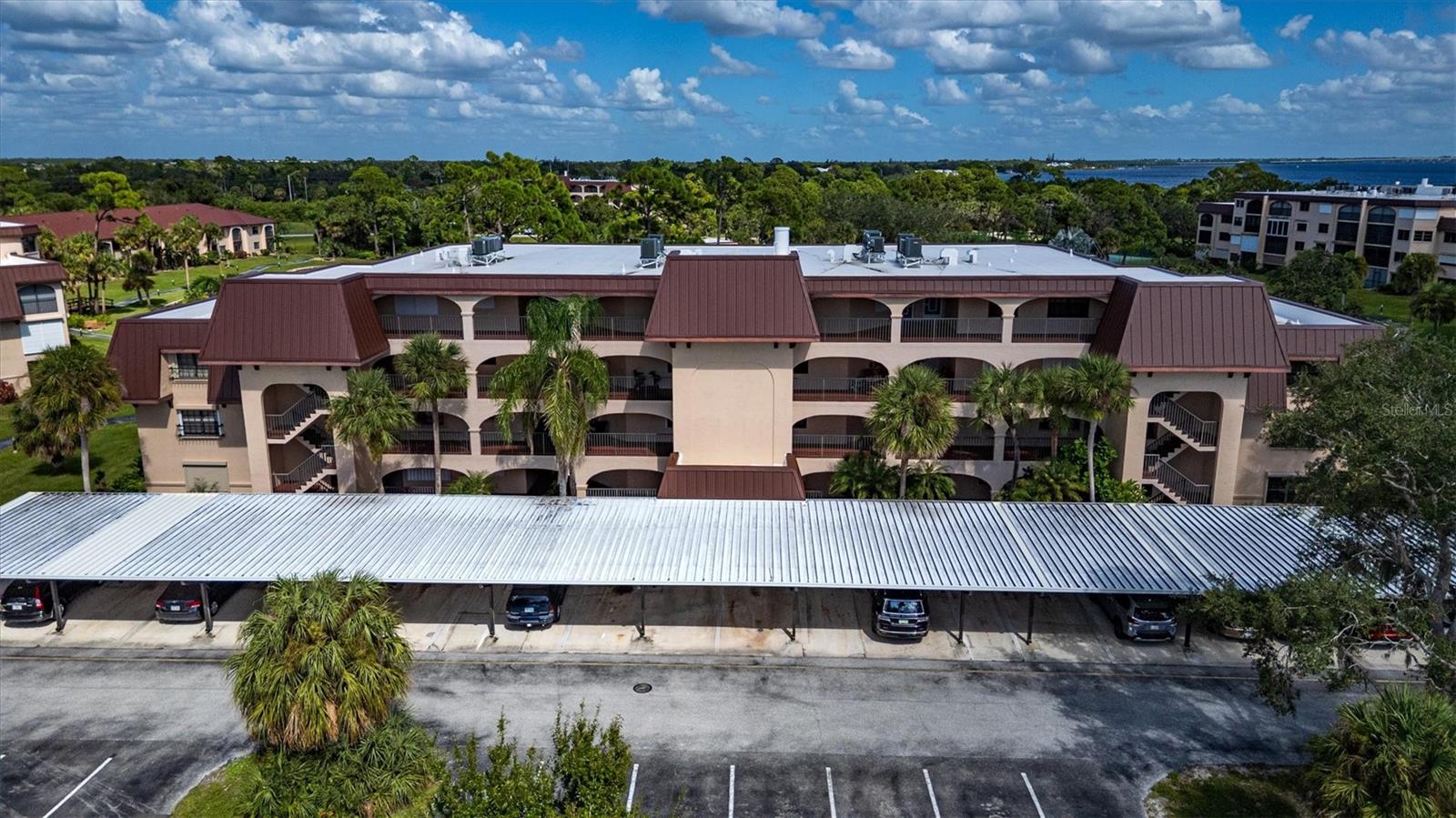 Image 2 of 53 For 23465 Harborview Road 826