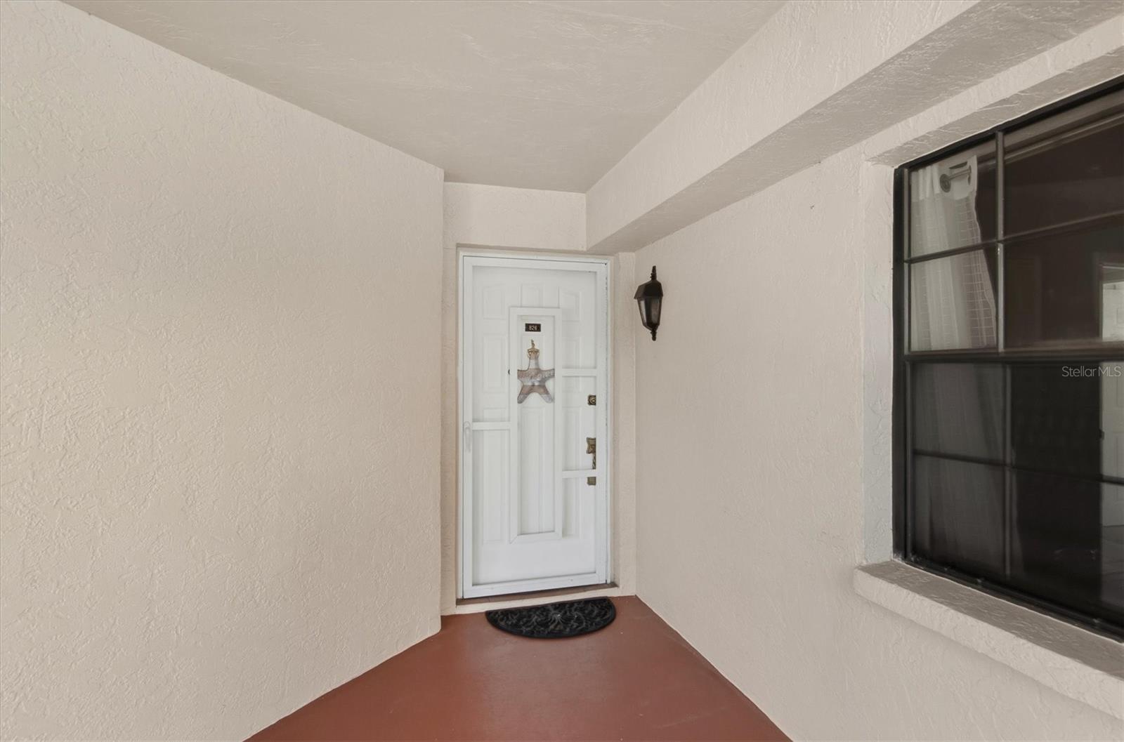 Image 5 of 53 For 23465 Harborview Road 826