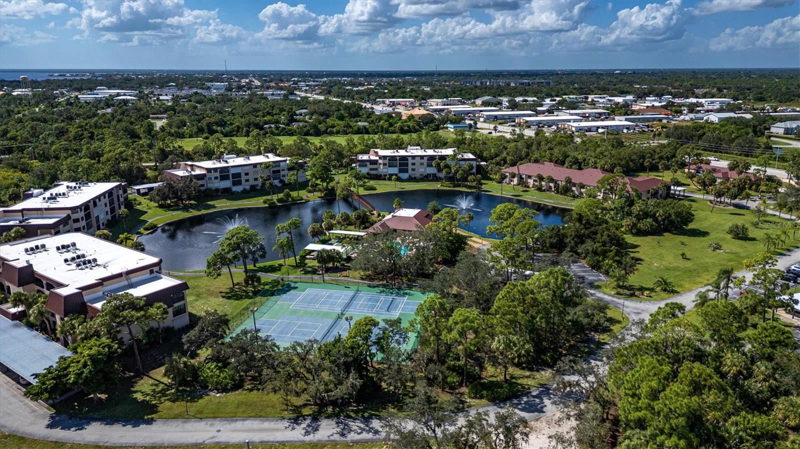 Image 52 of 53 For 23465 Harborview Road 826