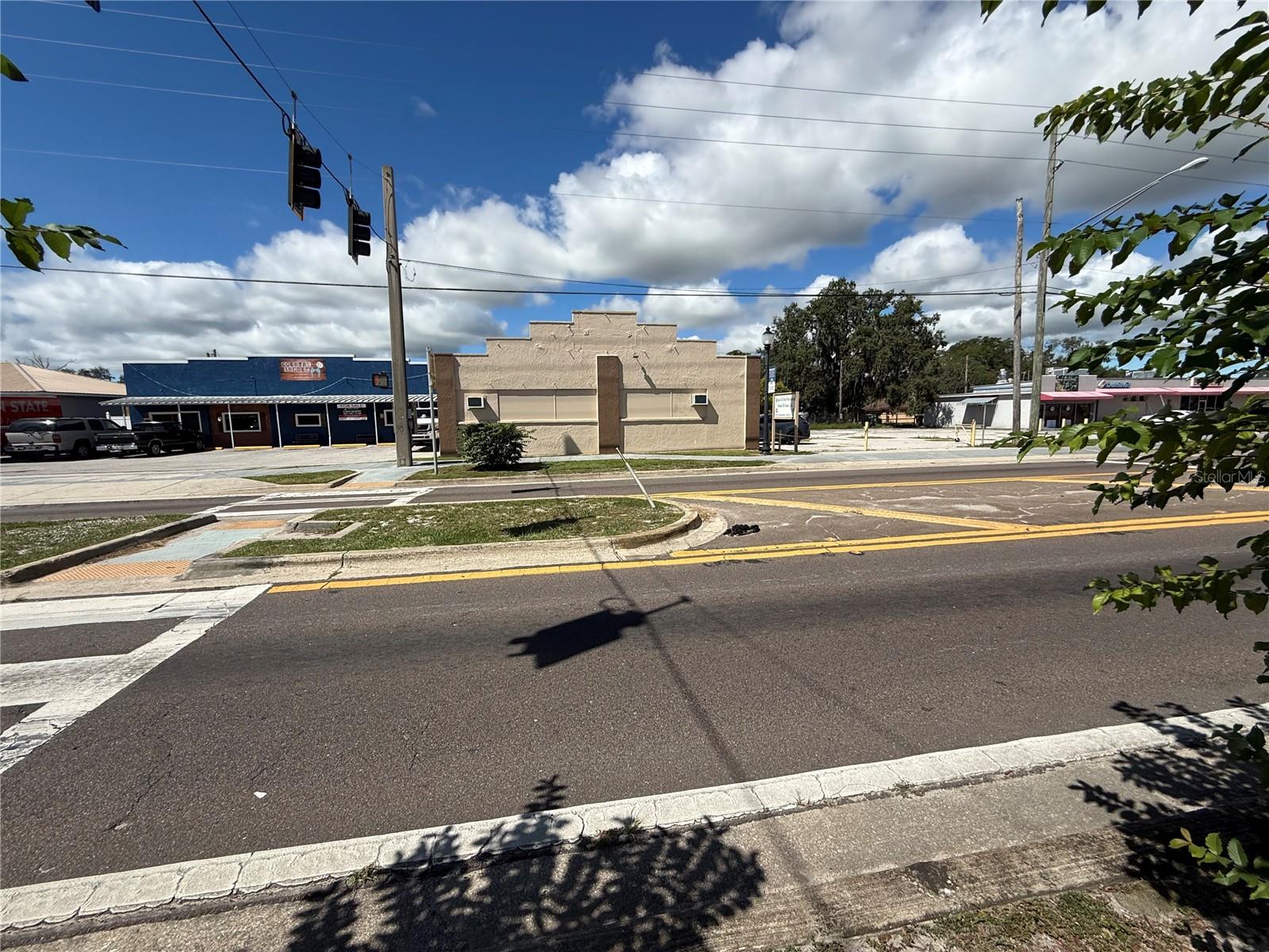 Image 2 of 18 For 116 Commonwealth Avenue Sw