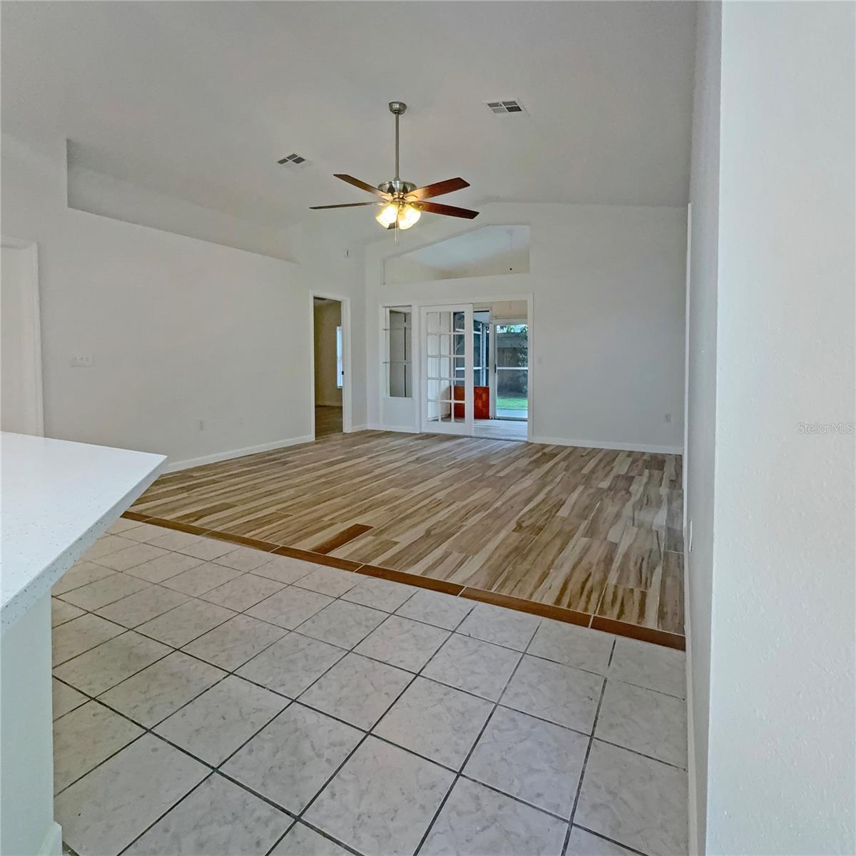 Image 11 of 38 For 44 Saint Kitts Circle