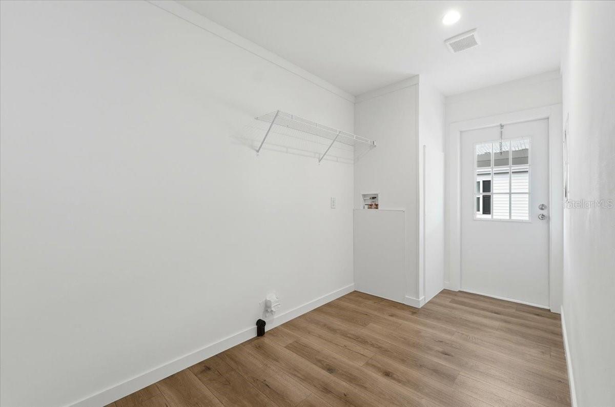 Image 33 of 44 For 9128 Scepter Avenue