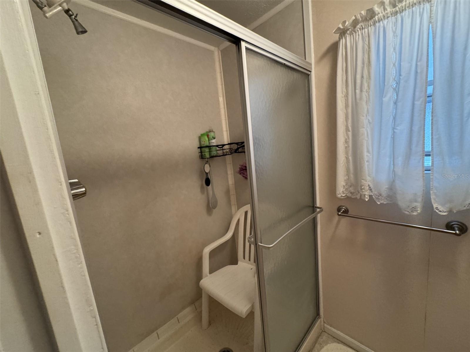 Image 21 of 24 For 9072 Lake Point Boulevard