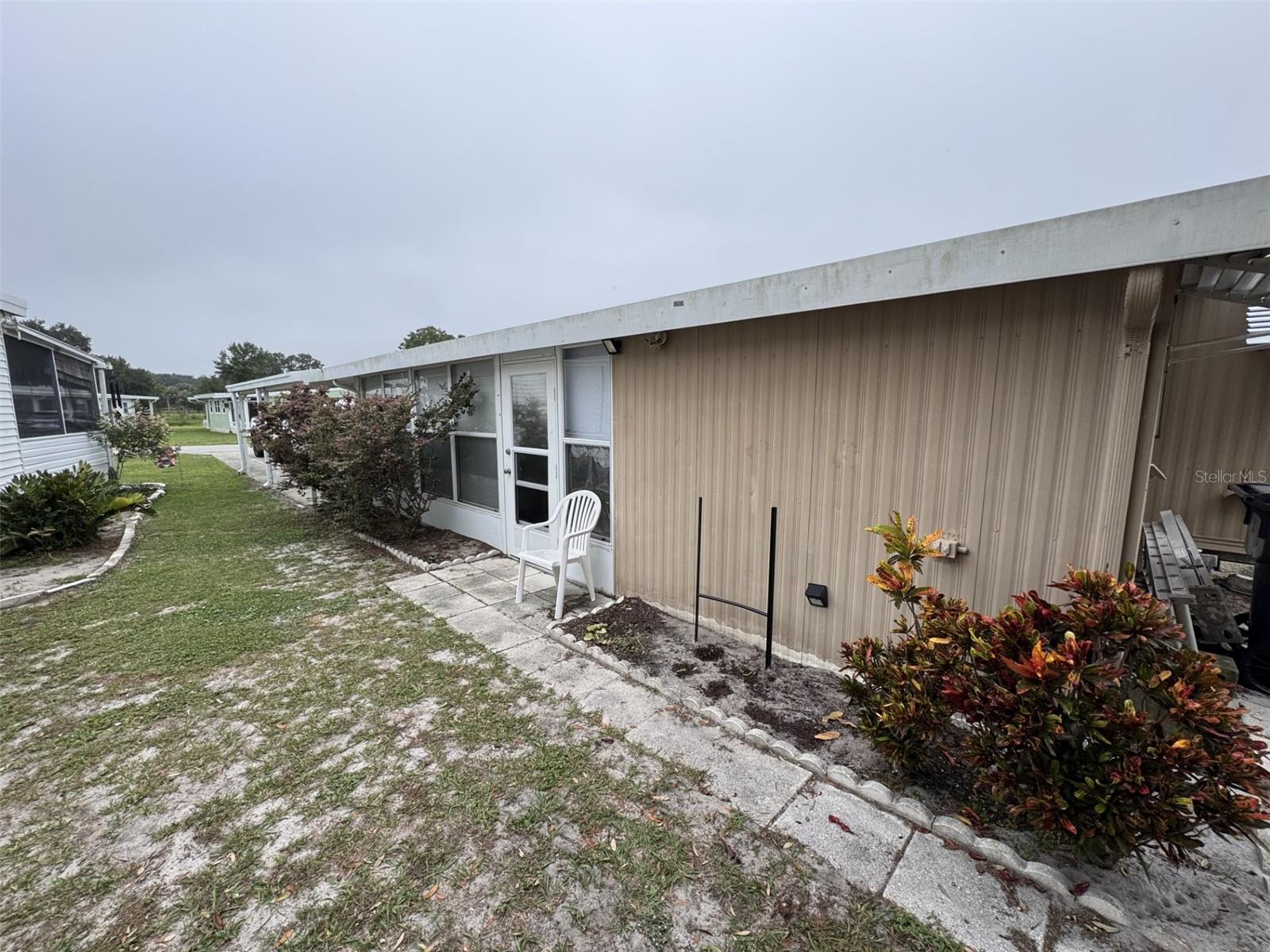 Image 6 of 24 For 9072 Lake Point Boulevard