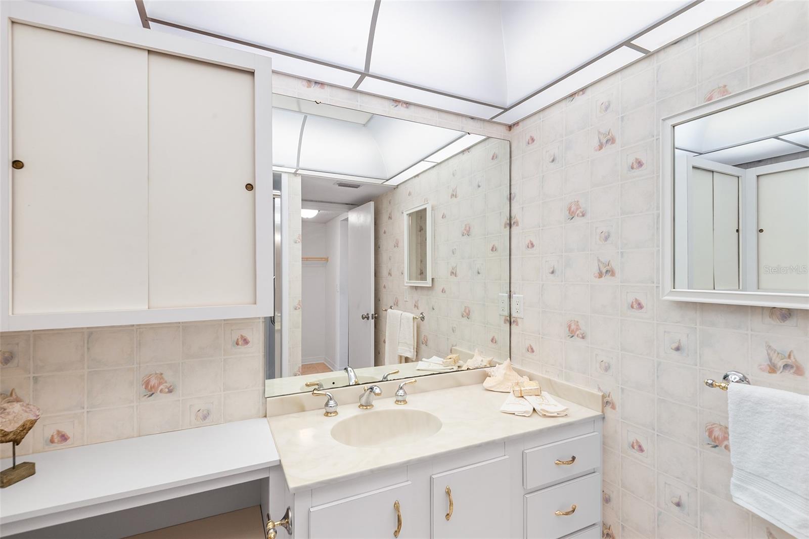 Image 17 of 35 For 1776 6th Street Nw  409