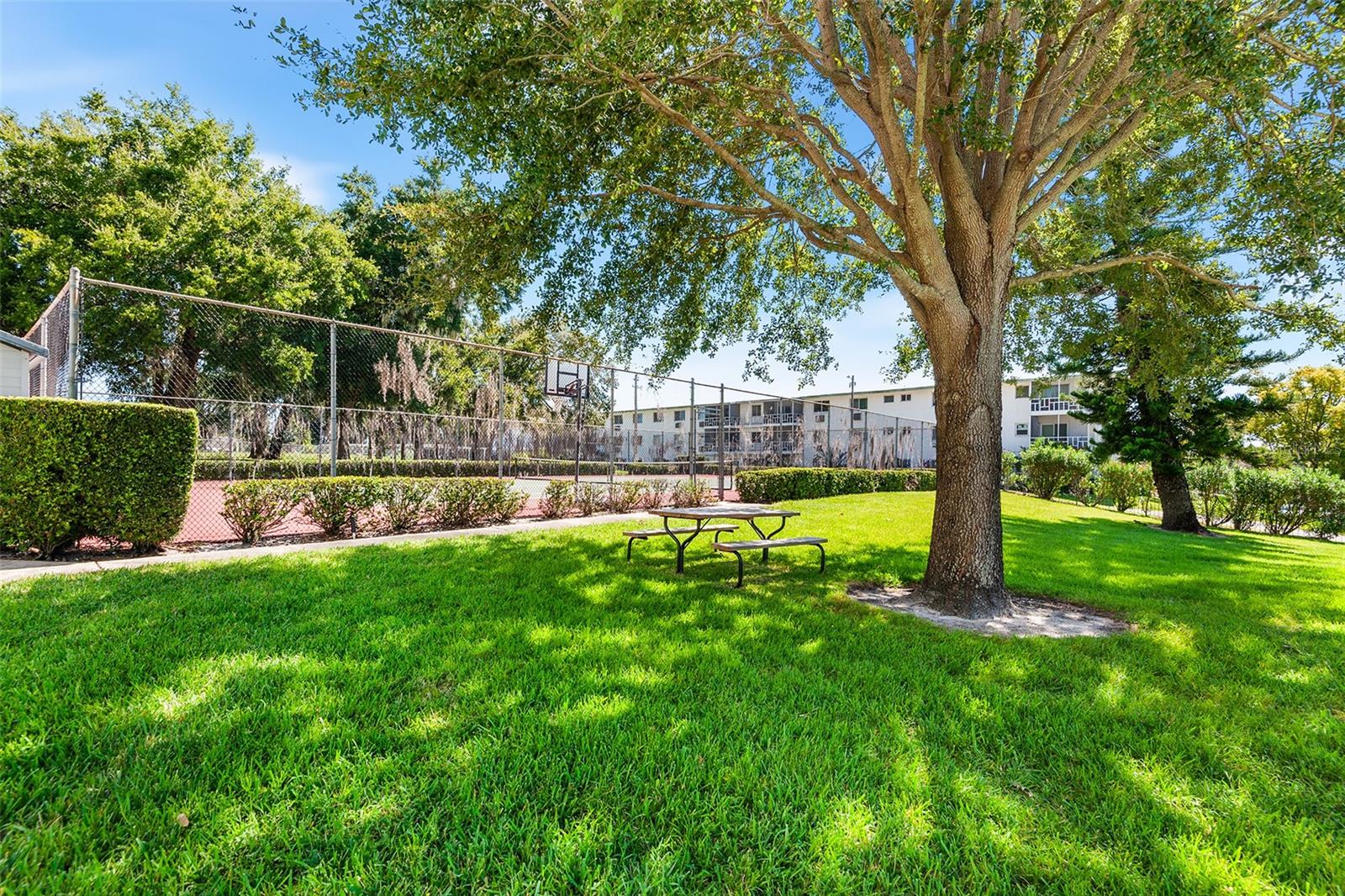 Image 27 of 35 For 1776 6th Street Nw  409