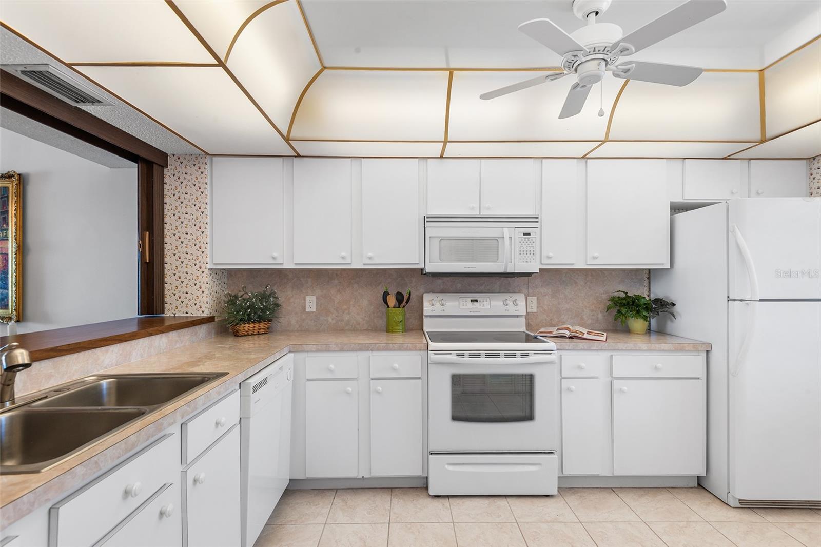 Image 7 of 35 For 1776 6th Street Nw  409