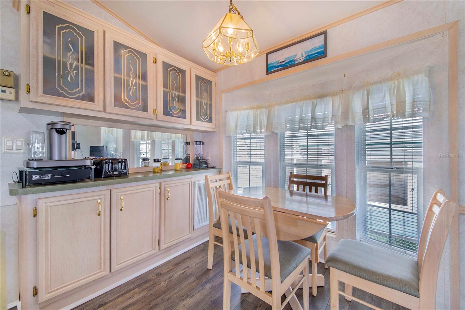 Image 11 of 34 For 228 Big Pine Avenue S