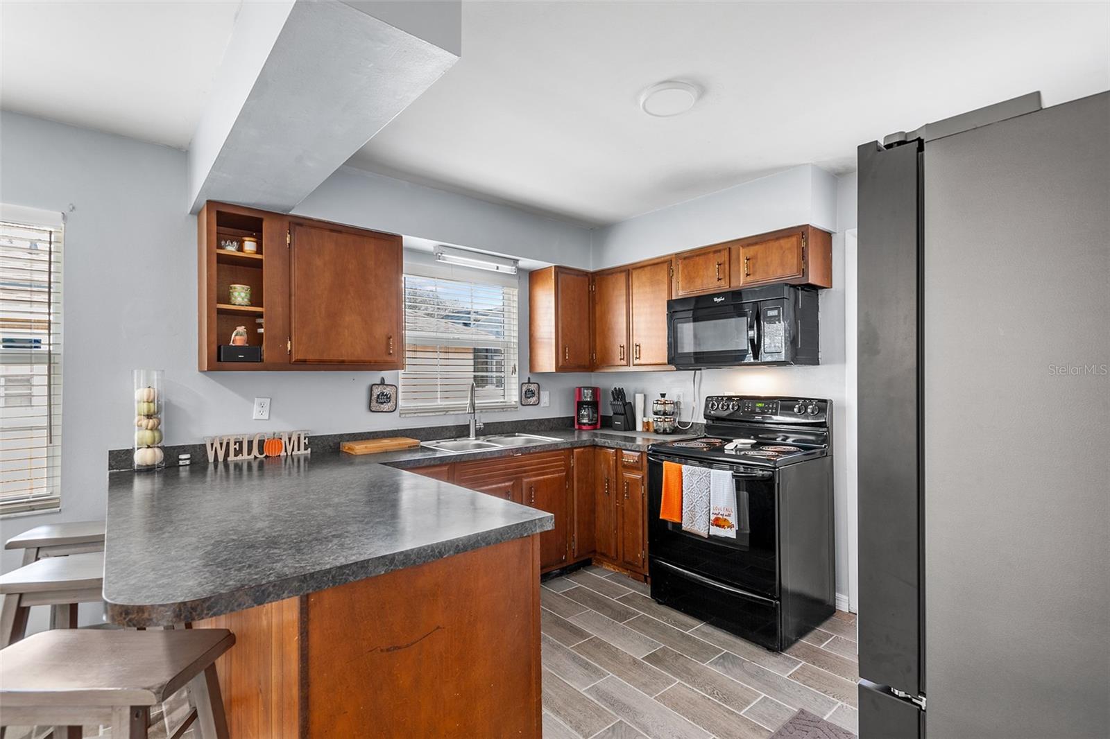 Image 14 of 39 For 122 22nd Street Nw