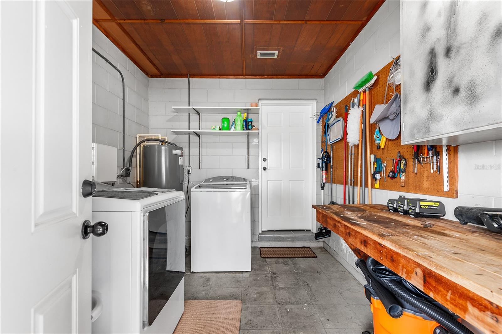 Image 34 of 39 For 122 22nd Street Nw