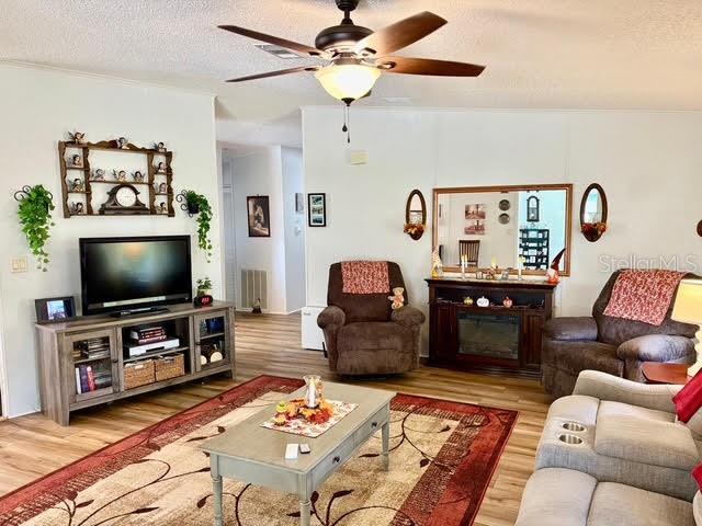 Image 8 of 25 For 6239 Knotty Pine Drive Se