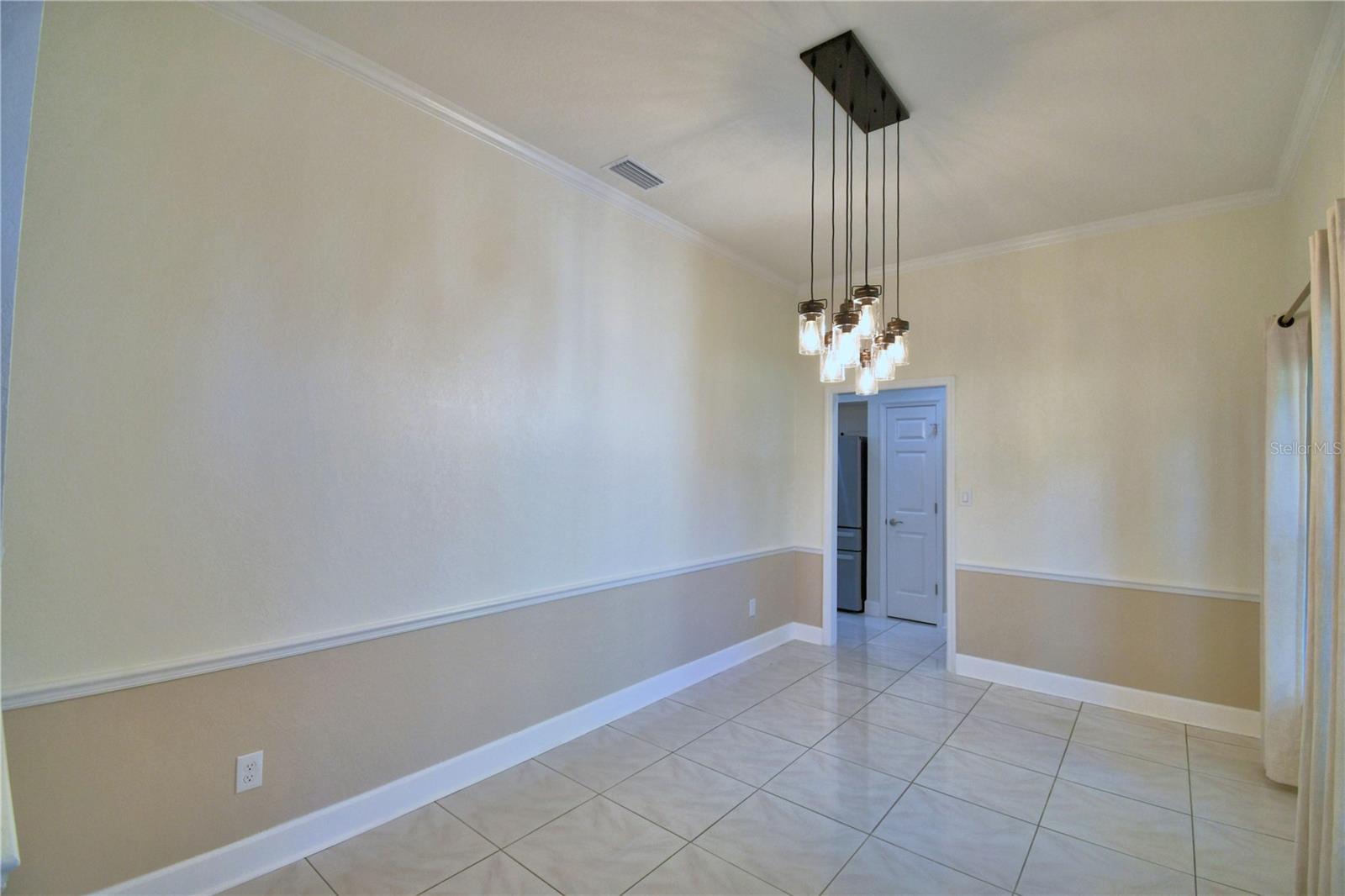 Image 12 of 46 For 857 Silk Oak Terrace