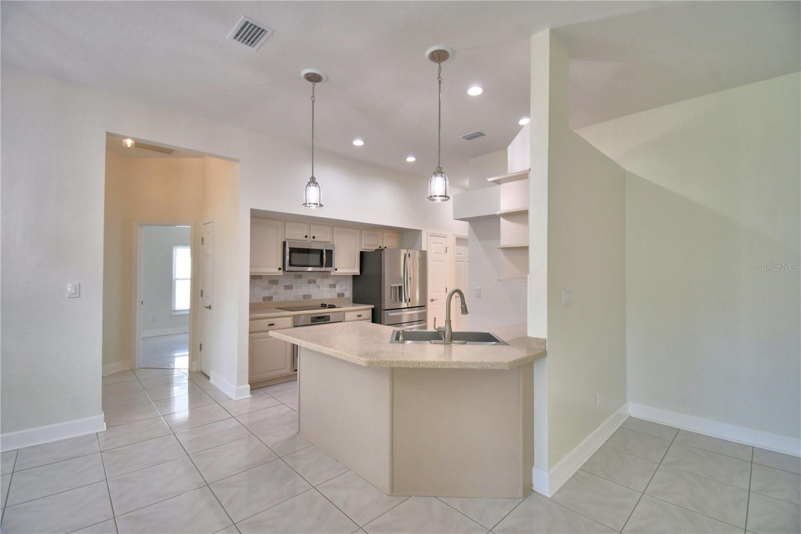 Image 21 of 46 For 857 Silk Oak Terrace