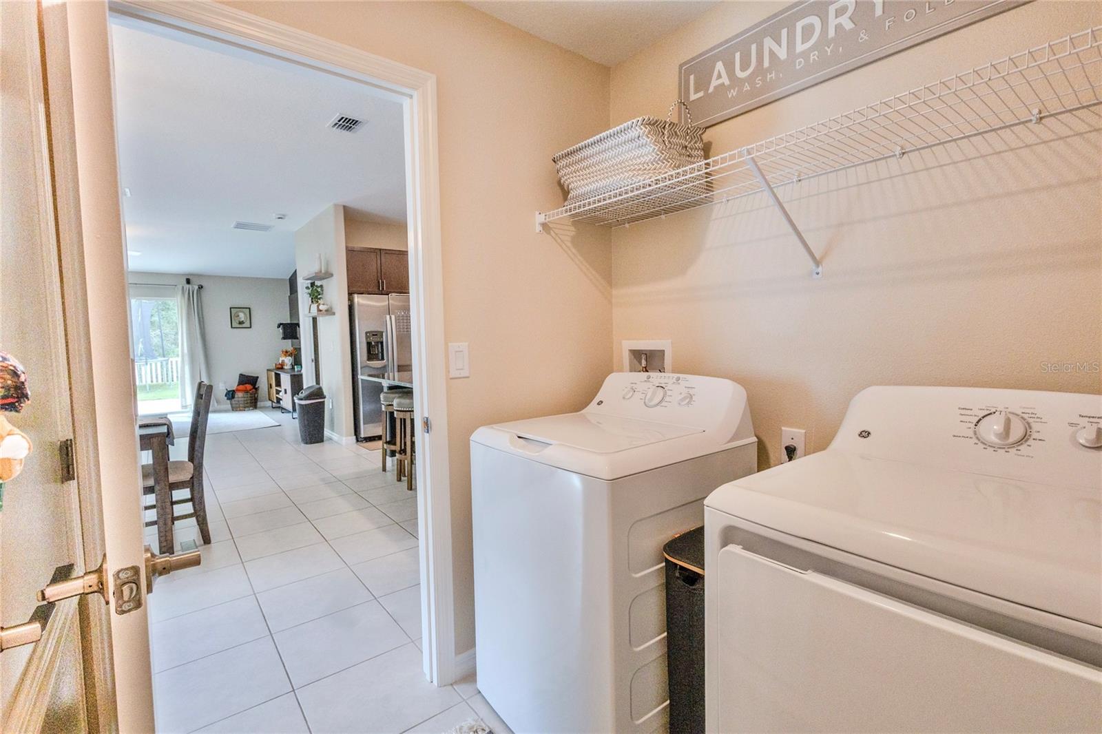 Image 18 of 37 For 1628 Red Loop