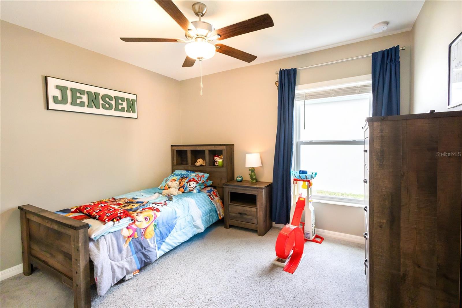 Image 21 of 37 For 1628 Red Loop